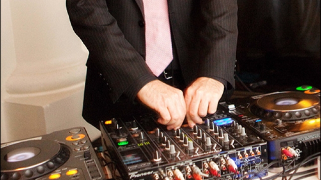 Setting the Mood: Unveiling the Ultimate Wedding DJ Guide